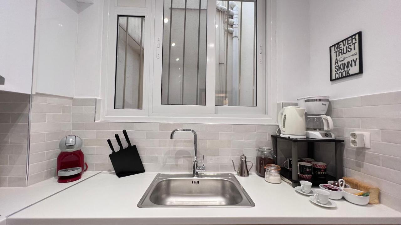 Athenian Vintage Style 2 Bdr Apartment Buitenkant foto
